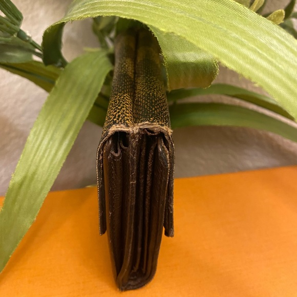 Louis Vuitton, compact wallet - Picture 4 of 12